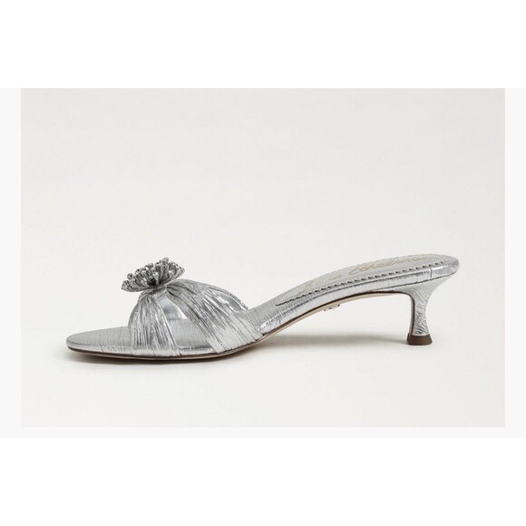 NIB Sam Edelman Women's Cindie Kitten Heel Mule In Soft Silver Satin Size 7 Sexy - Picture 12 of 12